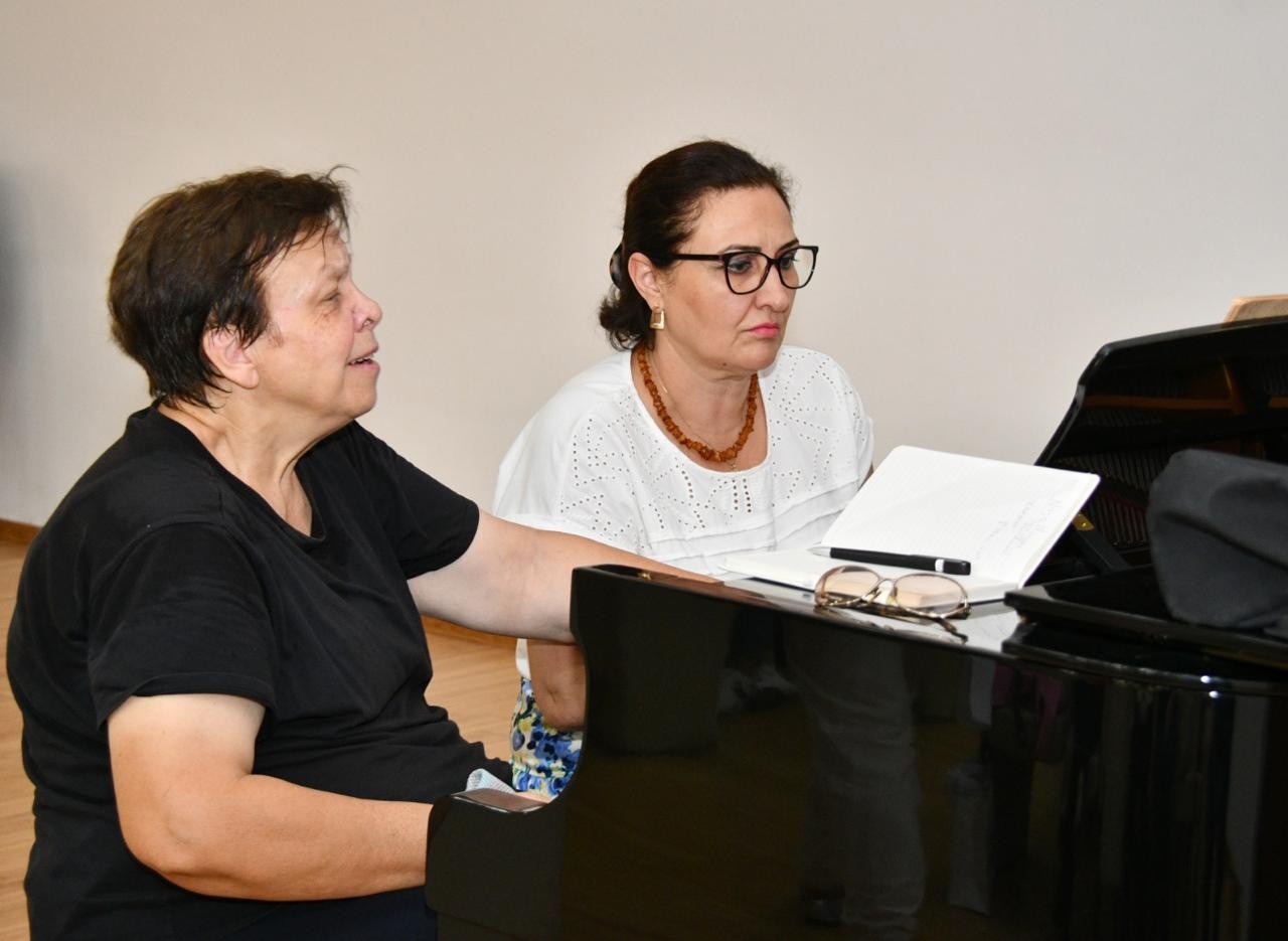 Müəllimlərin peşəkar inkişafı üçün təlimlərin ikinci mərhələsinə start verildi - FOTOLAR